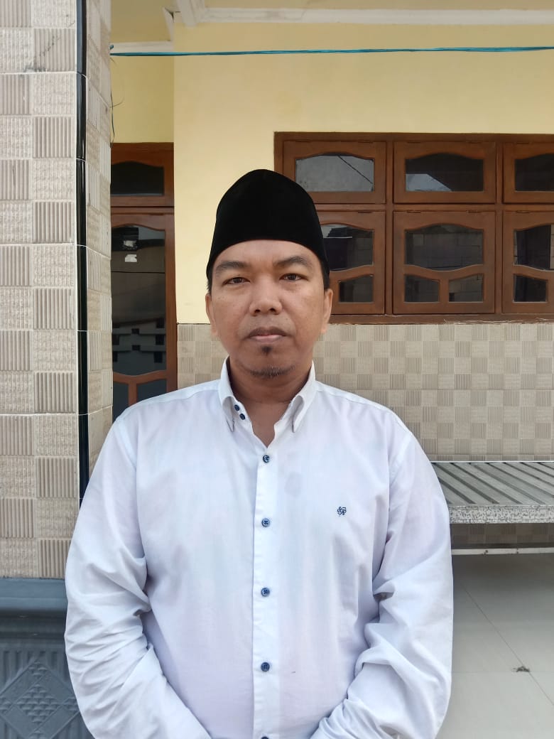 Moch. Mukarrom Alfarisi